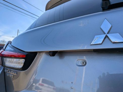 Used 2021 Mitsubishi Outlander Sport SE AWD/4WD image 16