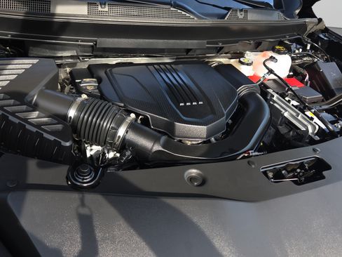 Certified 2026 Buick Enclave Preferred w/ Power Package FWD image 32