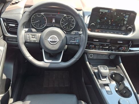 Certified 2023 Nissan Rogue SL w/ SL Premium Package AWD/4WD image 13
