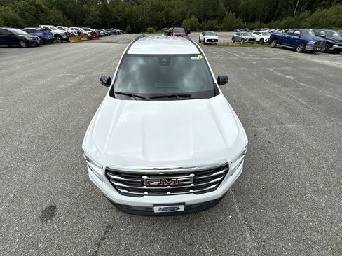 New 2025 GMC Acadia Elevation image 55