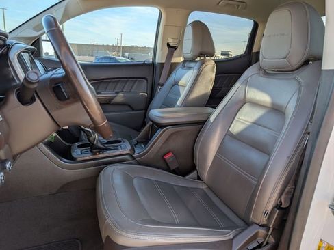 Used 2022 GMC Canyon Denali image 20