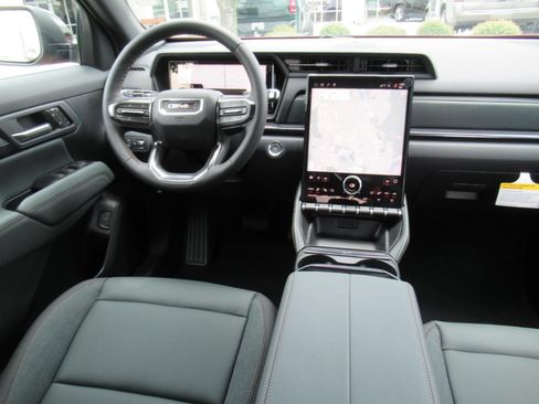New 2027 GMC Terrain AT4 w/ Convenience Package III AWD/4WD image 13