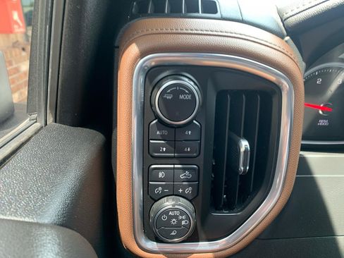 Used 2020 Chevrolet Silverado 3500 High Country w/ Z71 Off-Road Package AWD/4WD image 30