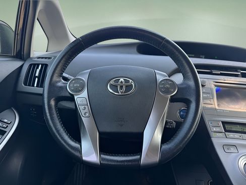 Used 2013 Toyota Prius Persona Series FWD image 17