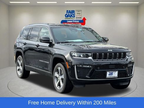 New 2026 Jeep Grand Cherokee L Limited w/ Luxury Tech Group II AWD/4WD image 1