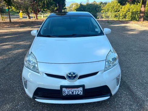 Used 2013 Toyota Prius Four w/ Deluxe Solar Roof Pkg FWD image 7