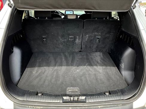 Used 2022 Ford Escape SE FWD image 33