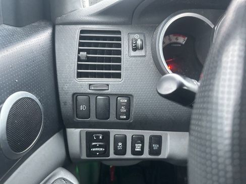 Used 2013 Toyota Tacoma 4x4 Double Cab w/ TRD Sport Pkg image 9