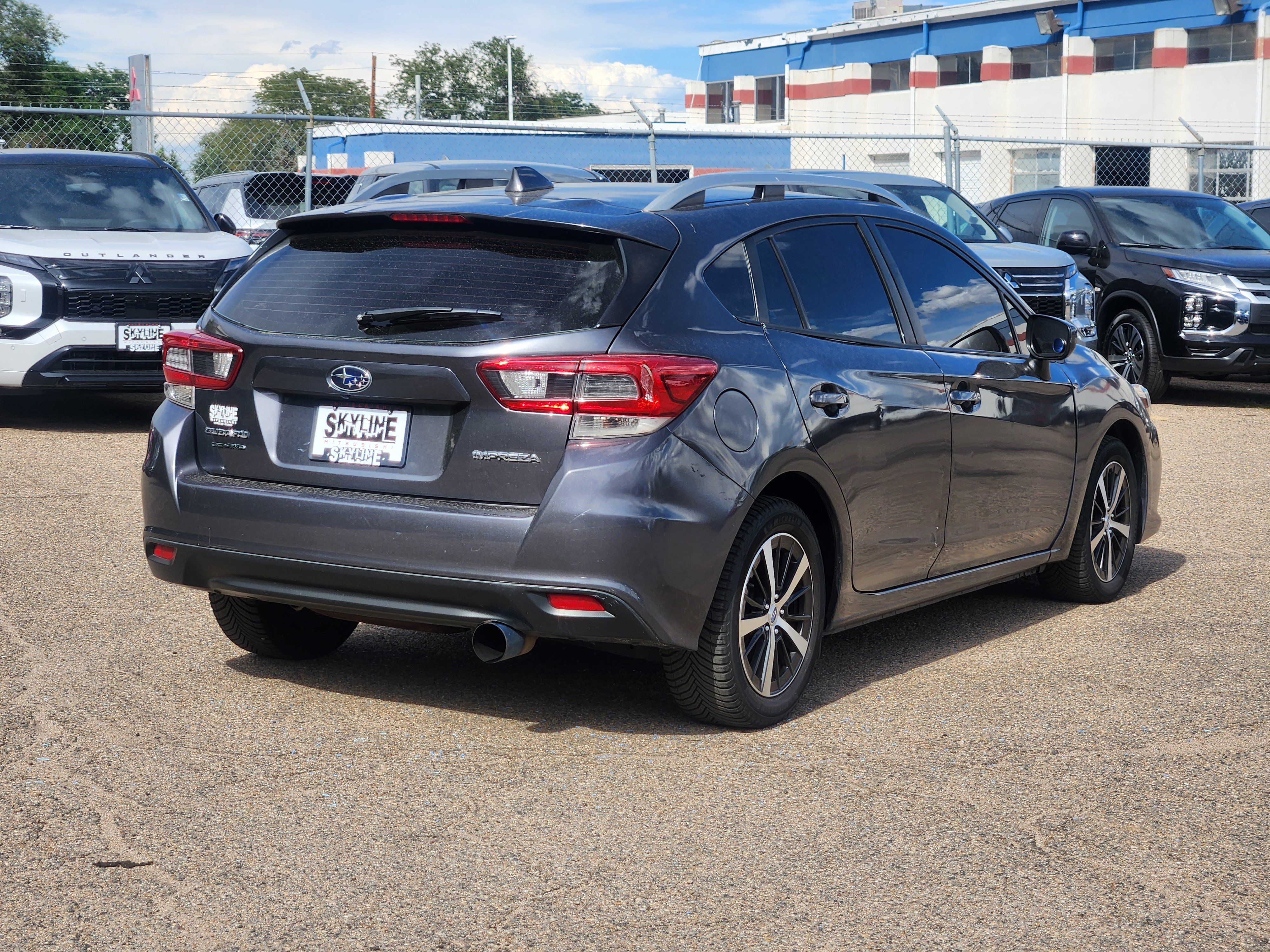 Used 2022 Subaru Impreza 2.0i Premium AWD/4WD image 3