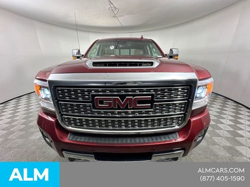 Used 2019 GMC Sierra 2500 Denali w/ Duramax Plus Package image 3