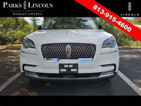 Used 2021 Lincoln Aviator Reserve w/ Elements Package Plus image 4