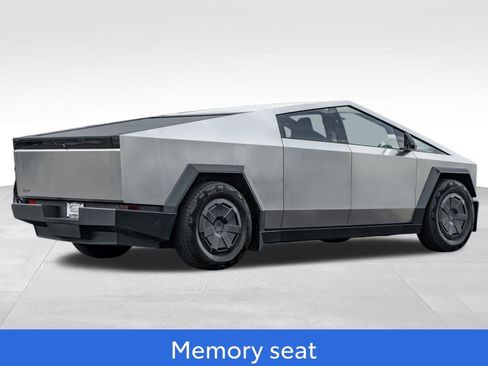Used 2025 Tesla Cybertruck AWD Crew Cab image 7