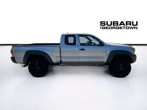 Used 2014 Toyota Tacoma 4x4 Access Cab w/ Convenience Package image 8