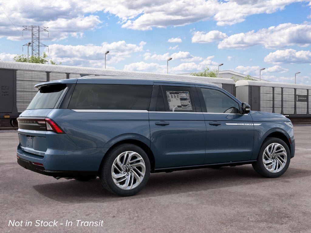 New 2027 Lincoln Navigator L Reserve AWD/4WD image 6
