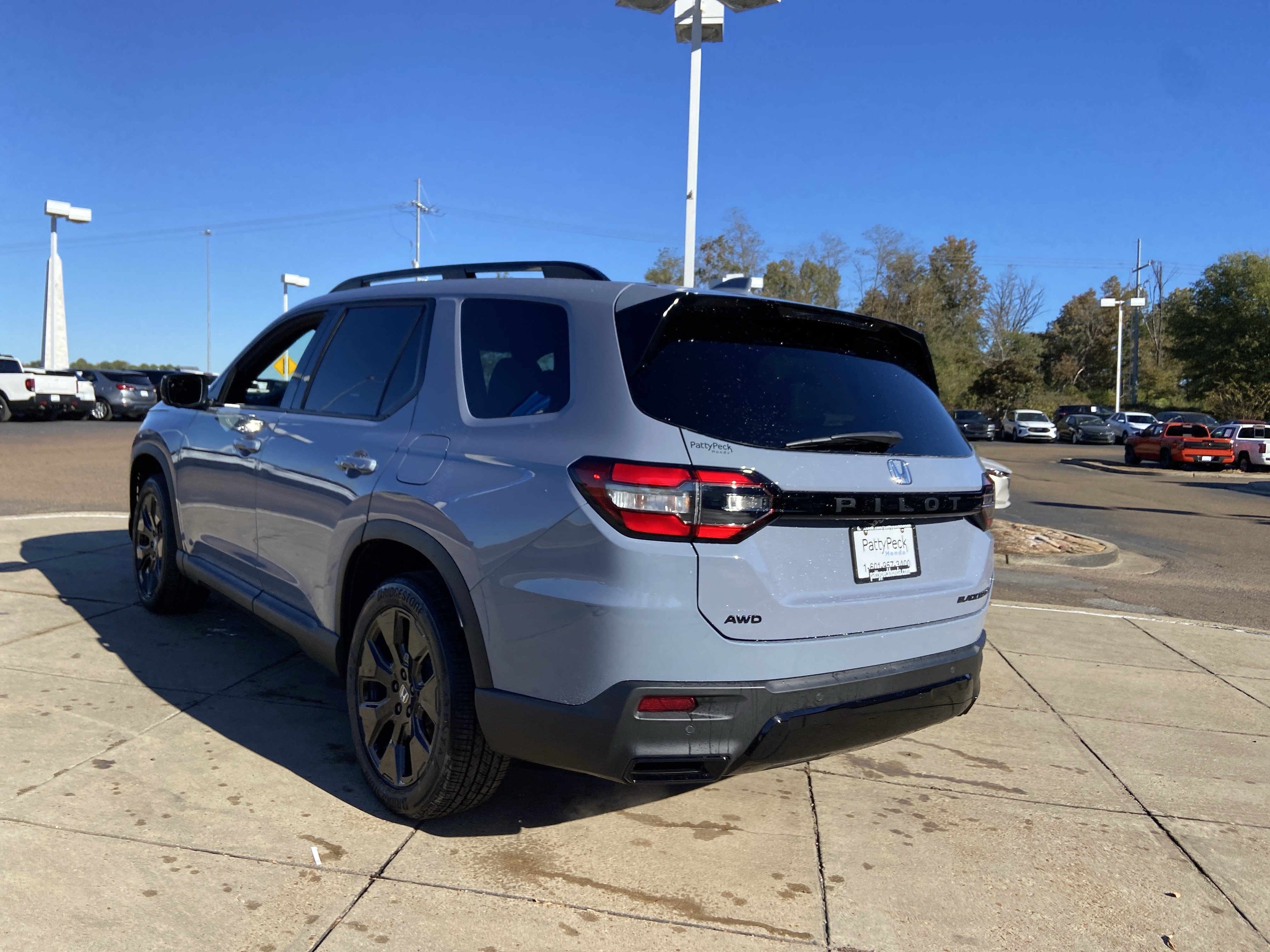 New 2026 Honda Pilot Black Edition image 9