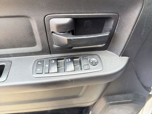 Used 2017 RAM 1500 Express w/ Express Value Package image 20