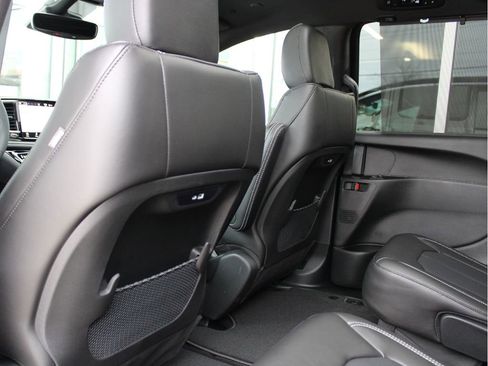 New 2026 Chrysler Pacifica Select image 34