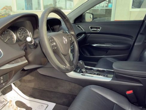 Used 2018 Acura TLX w/ Technology Package image 8