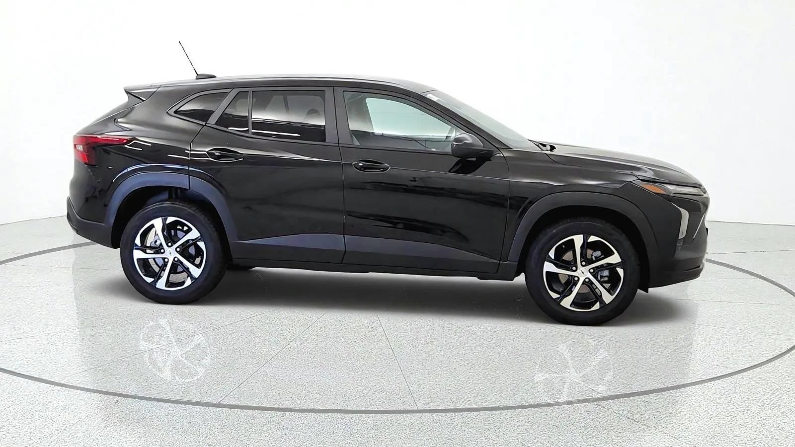 Used 2024 Chevrolet Trax RS w/ Driver Confidence Package FWD image 10