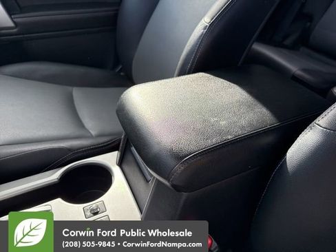 Used 2016 Toyota 4Runner SR5 Premium image 24