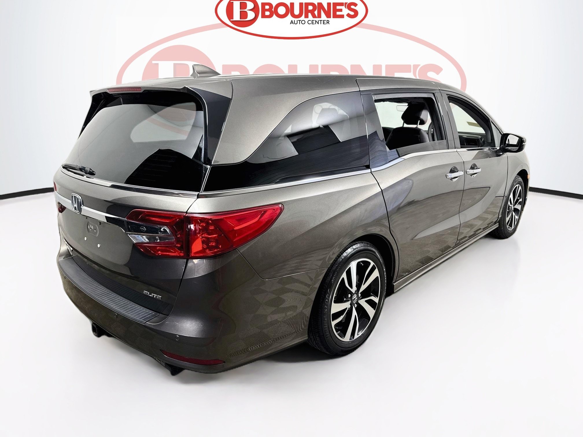 Used 2018 Honda Odyssey Elite image 12
