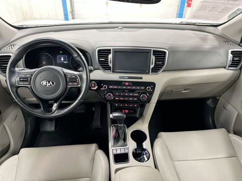 Used 2019 Kia Sportage EX w/ Option Group 040 FWD image 10