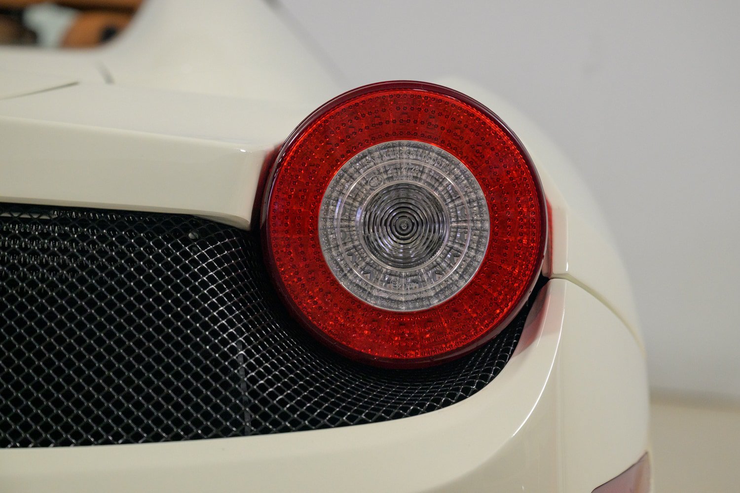 Used 2015 Ferrari 458 Spider RWD image 58