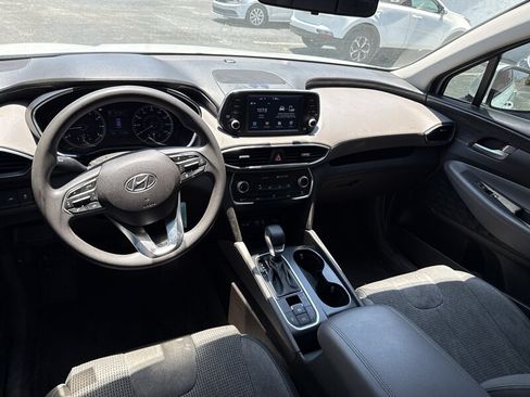 Used 2020 Hyundai Santa Fe SE FWD image 8