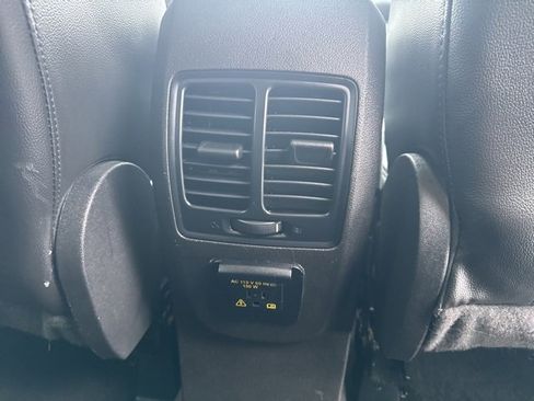 Used 2017 Ford Escape Titanium image 15