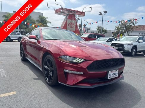 Used 2018 Ford Mustang Coupe w/ Equipment Group 101A RWD image 2