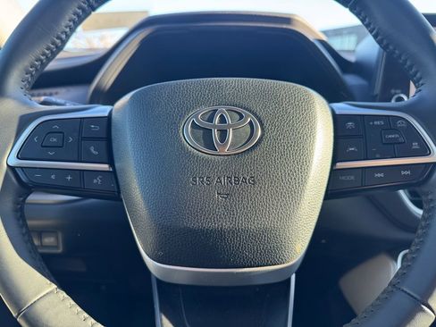 Used 2024 Toyota Grand Highlander XLE image 17