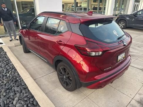 Used 2021 Nissan Kicks SR w/ SR Premium Package image 7