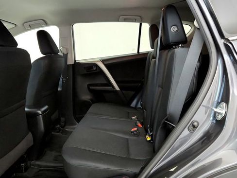 Used 2017 Toyota RAV4 LE w/ All Weather Liner Package AWD/4WD image 21