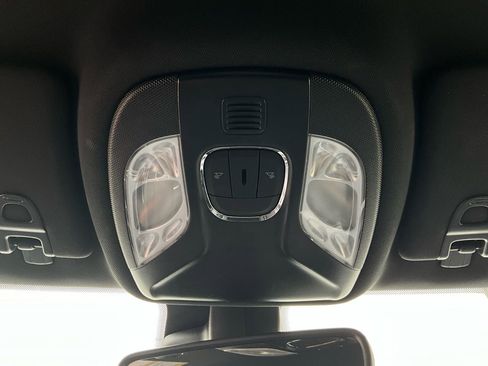 Used 2025 Jeep Compass Trailhawk w/ Trailer Tow Group image 16