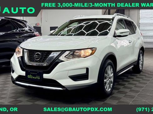 Used 2020 Nissan Rogue SV FWD image 1