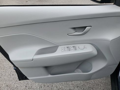 Used 2025 Hyundai Kona SEL FWD image 16