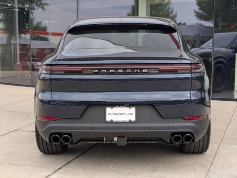 New 2026 Porsche Cayenne Coupe AWD/4WD image 10