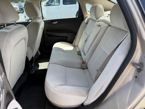Used 2012 Chevrolet Impala LT FWD image 12
