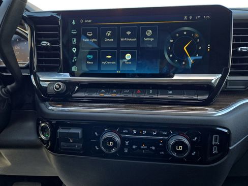 Used 2025 Chevrolet Silverado 1500 LT image 15