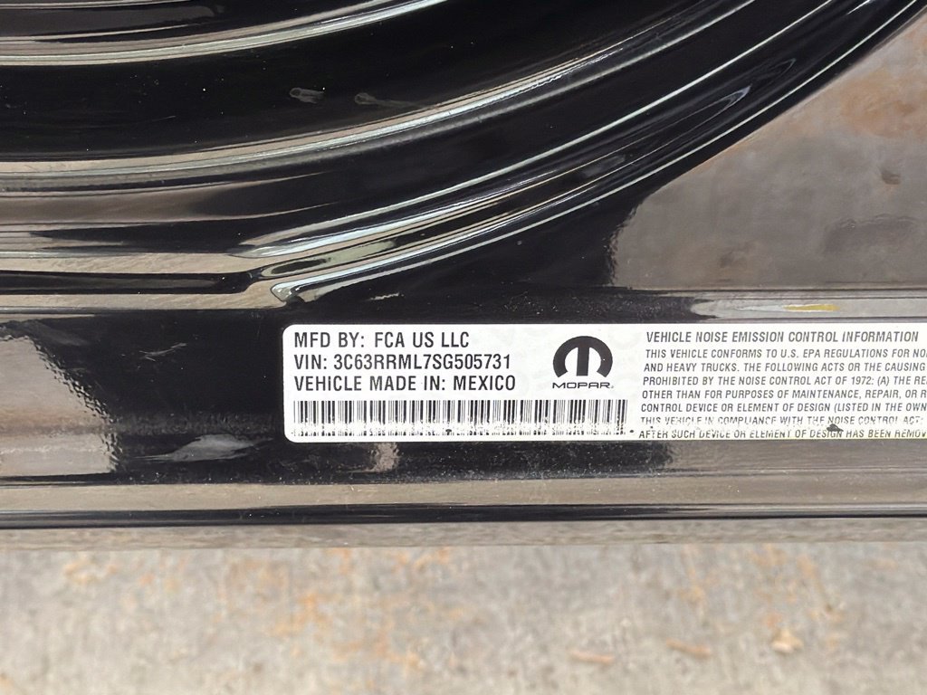 Used 2025 RAM 3500 Laramie AWD/4WD image 45
