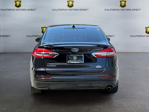 Used 2019 Ford Fusion SE w/ Equipment Group 151A image 4