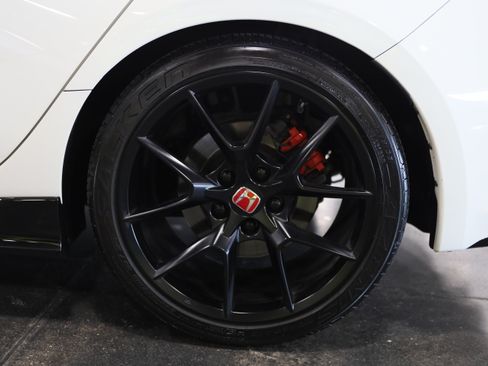 Used 2023 Honda Civic Type R image 12
