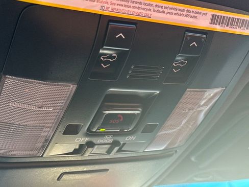 Used 2023 Lexus GX 460 Premium image 33