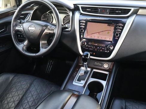 Used 2020 Nissan Murano Platinum image 10
