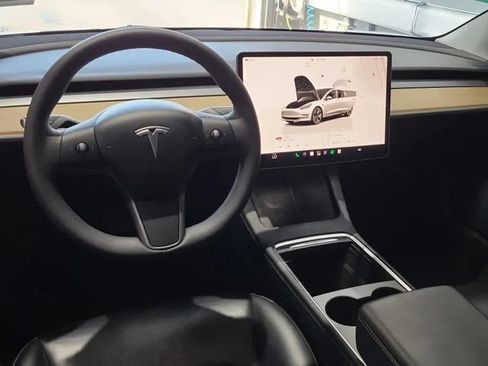 Used 2023 Tesla Model 3 Standard Range RWD image 4