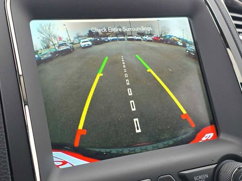 Used 2020 Dodge Durango GT image 29