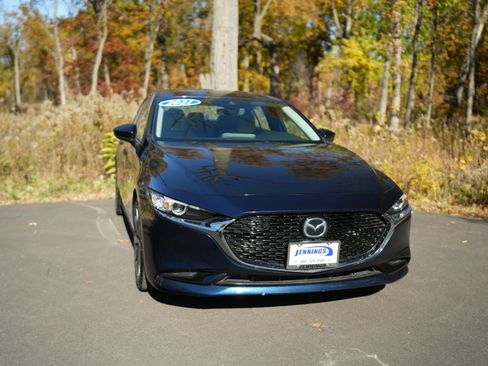 Used 2021 MAZDA MAZDA3 s image 2