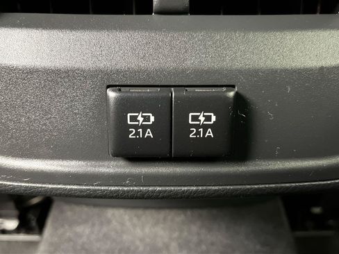 Used 2020 Toyota Avalon XLE w/ Carpet Mat Package FWD image 11