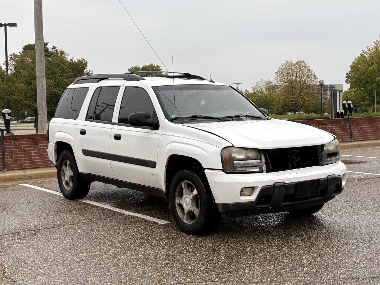 Used 2005 Chevrolet TrailBlazer EXT 4WD w/ LS Preferred Equipment Group image 4