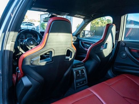 Used 2018 BMW M3 image 42